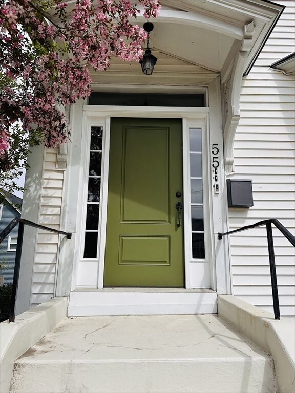 Property Photo:  55 W Central Street 2  MA 01760 