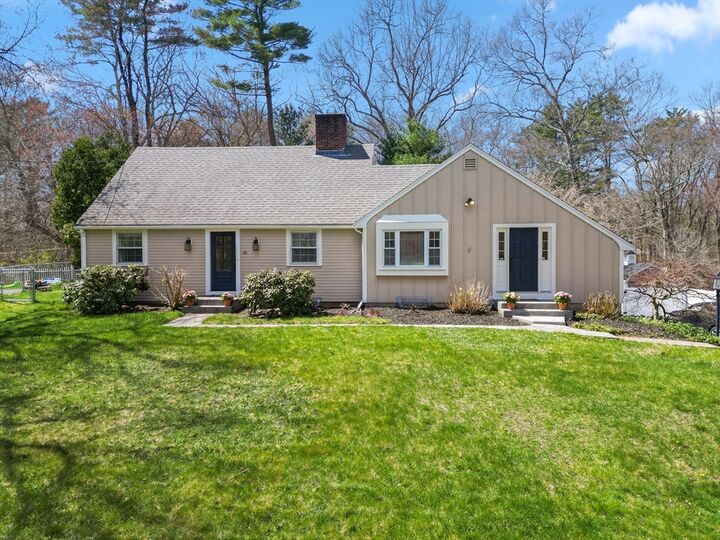 Property Photo:  26 Parsonage Ln  MA 01983 