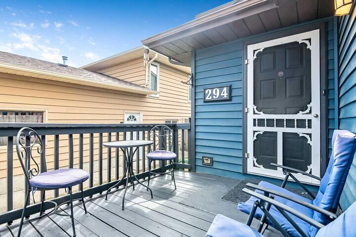 Property Photo:  294 Shawnessy Drive SW  AB T2Y 1M5 