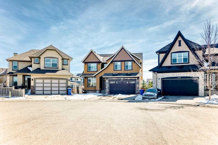 345 Marquis Landing SE — photo 1
