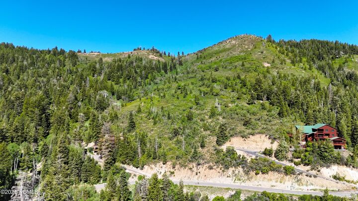 Property Photo: 655 Matterhorn Drive UT 84098