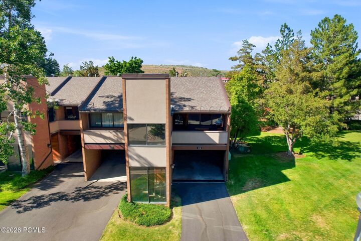 Property Photo: 1720 Captain Molly Drive UT 84060
