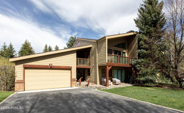 Property Photo: 495 Windrift Lane 3 UT 84060
