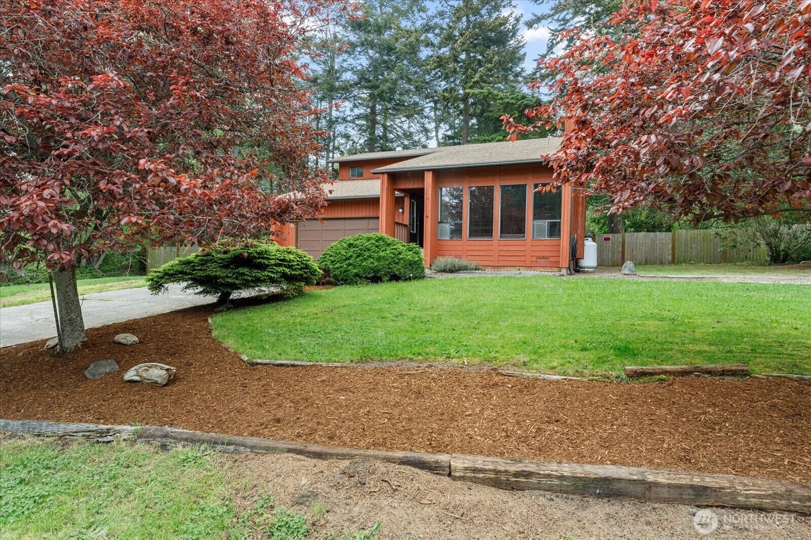 Property Photo:  2190  Norcliffe Way  WA 98277 