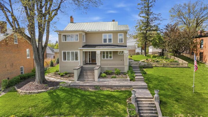 Property Photo:  207 S Prospect Street  IL 61036 