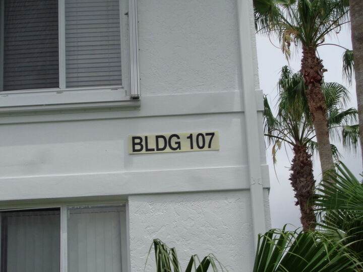 Property Photo: 2512 SE Anchorage Cove 2 FL 34952