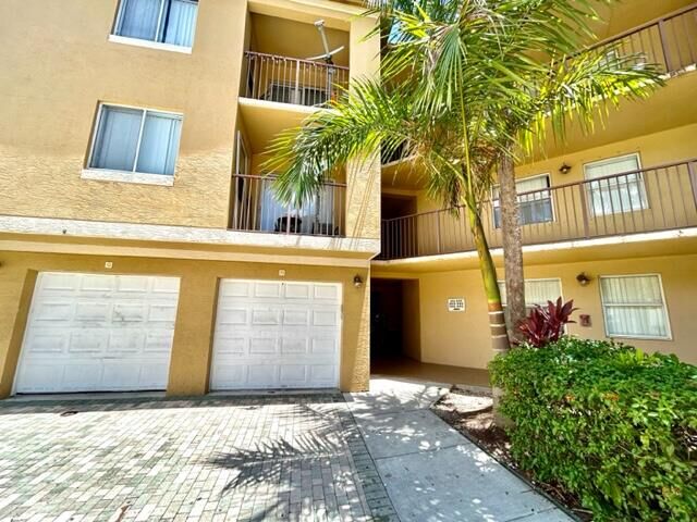 Property Photo:  741 N Pine Island Road 303  FL 33324 