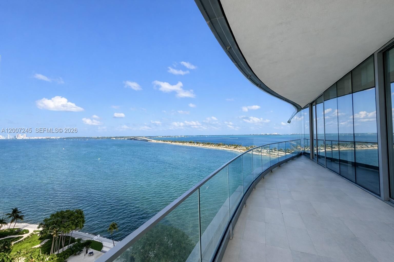 Property Photo:  175 SE 25th Rd 1204  FL 33129 