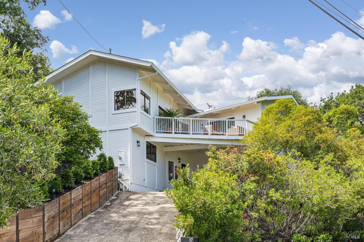 Property Photo: 17 Longwood Drive CA 94901
