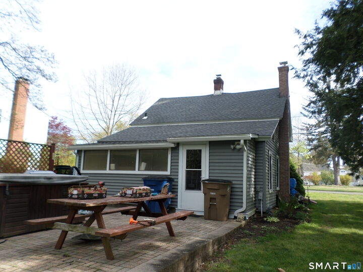 Property Photo:  19 Hale Street  CT 06066 