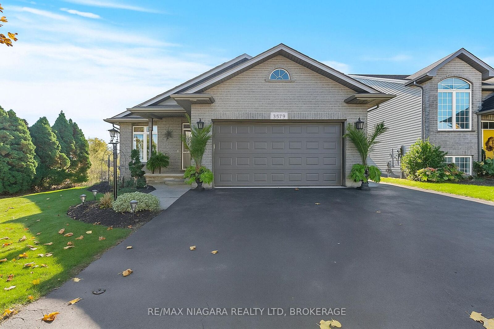 Property Photo: 3579 Carver Street ON L0S 1S0