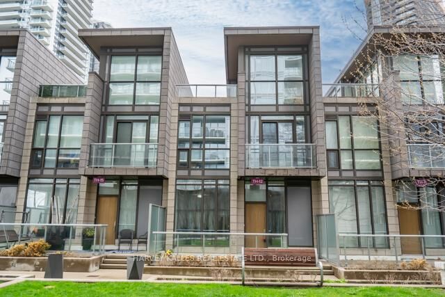 121 McMahon Drive Th12 — photo 1