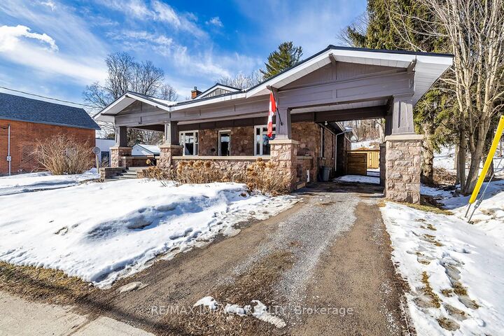 Property Photo: 342 Metcalf Street ON K0K 3J0