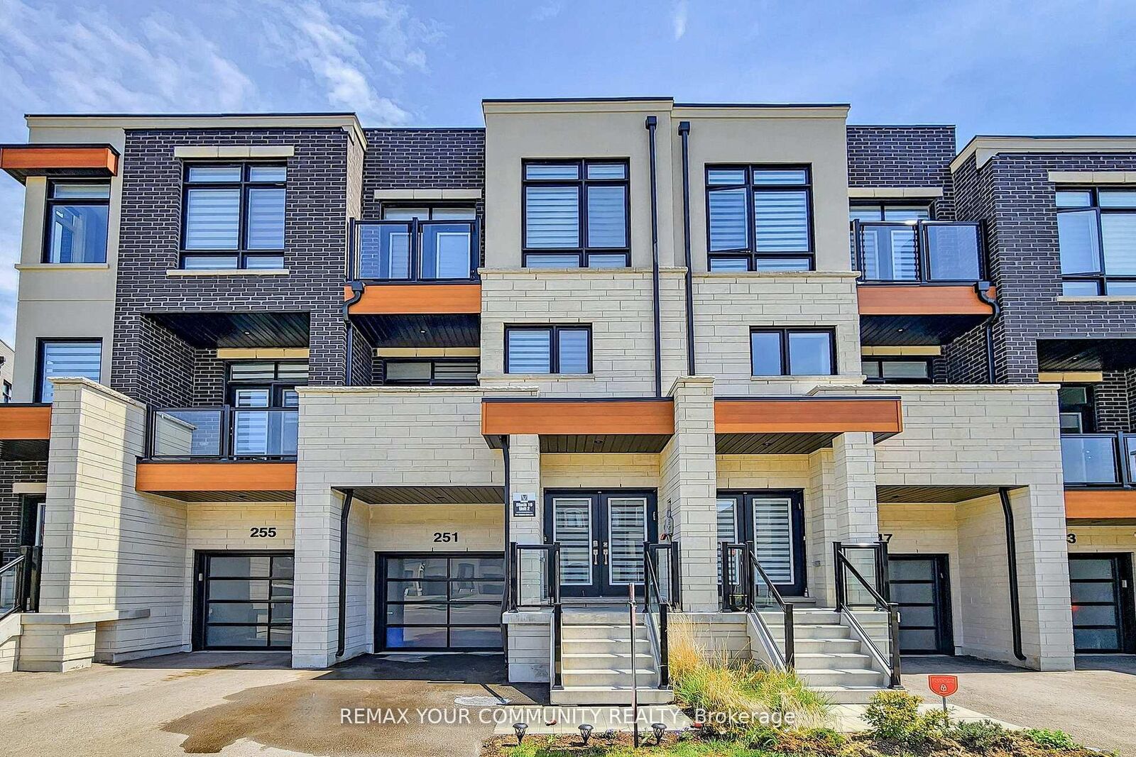 Property Photo: 251 Thomas Cook Avenue ON L6A 5A1