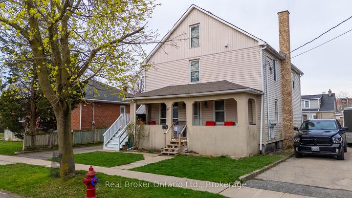 307 Wallace Avenue S — photo 1