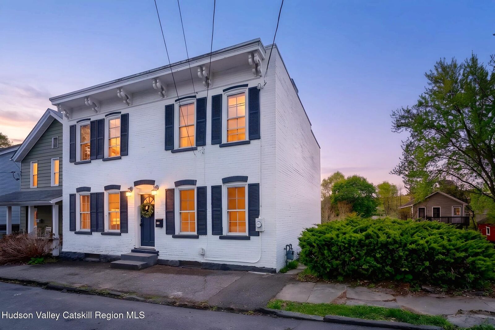 Property Photo:  72 Hunter  NY 12401 