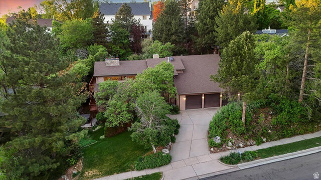 Property Photo:  905 Oakridge Dr  UT 84025 