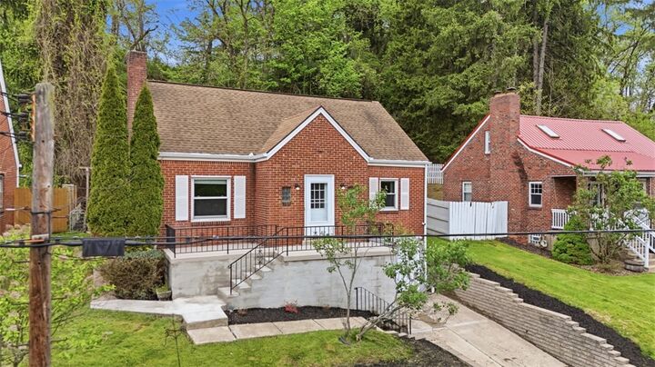 Property Photo:  3343 Maple  PA 15237 