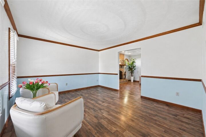 Property Photo:  1000 Chinaberry Ct  PA 15636 