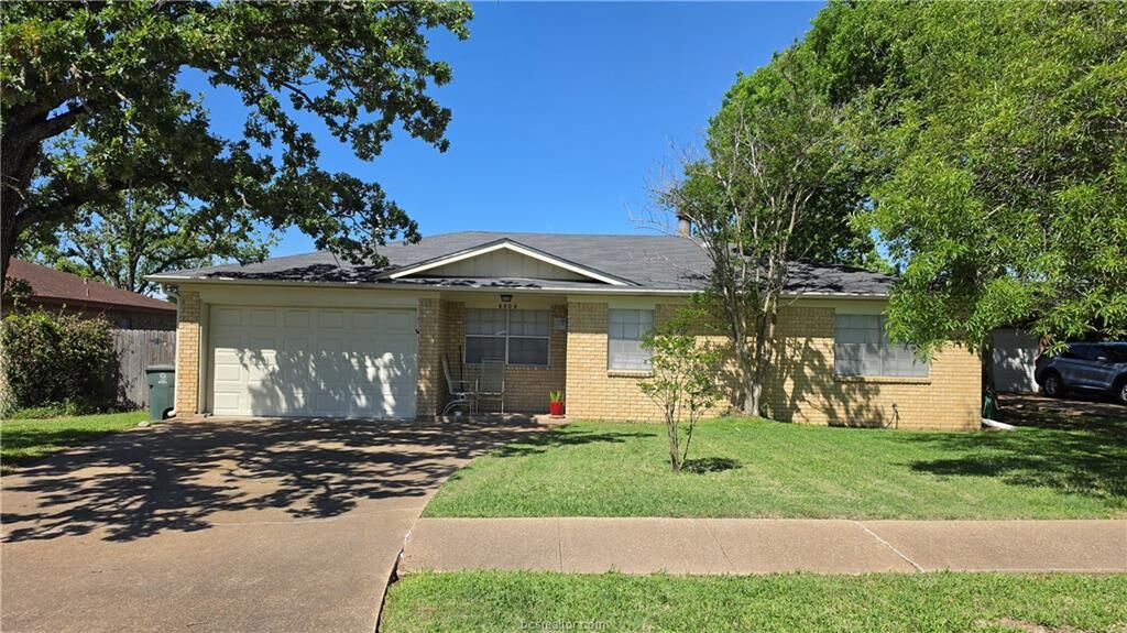 Property Photo:  4009 Woodcrest Drive  TX 77802 