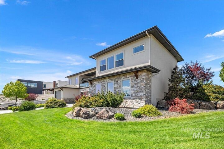 Property Photo:  7760 N Grand Ridge Lane  ID 83616-0000 