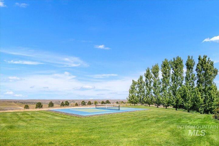 Property Photo:  7760 N Grand Ridge Lane  ID 83616-0000 