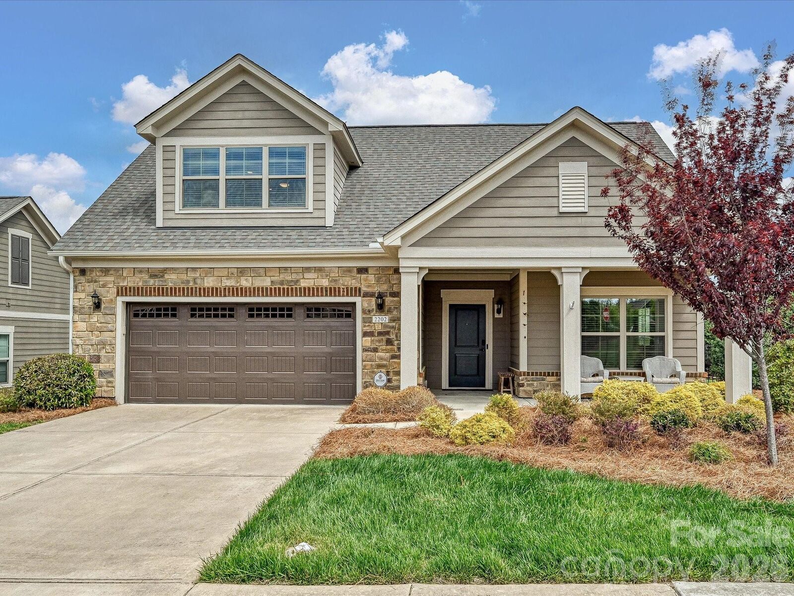 Property Photo:  2202 Lincolnshire Lane  NC 28173 