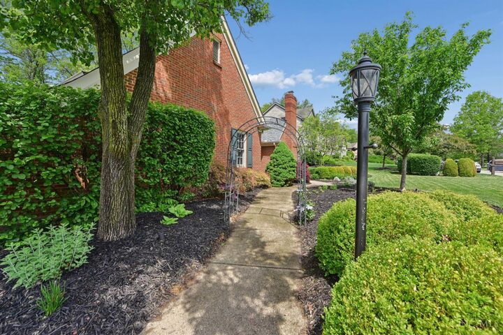 Property Photo:  119 Lexington Drive  OH 45140 
