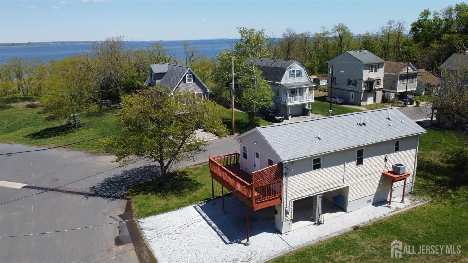 Property Photo:  33 Cliffwood Way  NJ 08879 