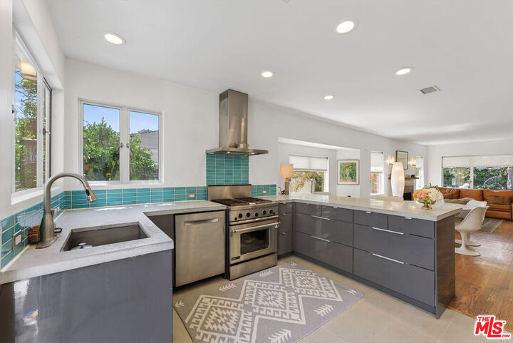 Property Photo:  2746 Stoner Ave  CA 90064 