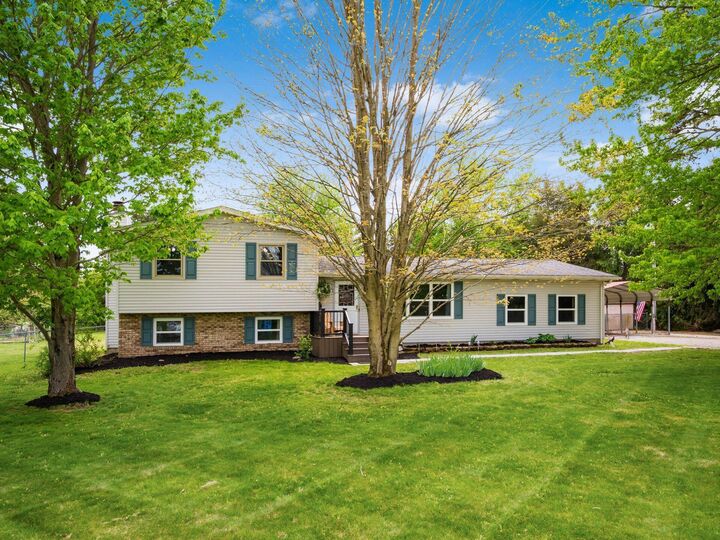 Property Photo:  6105 Houseman Road  OH 43061 