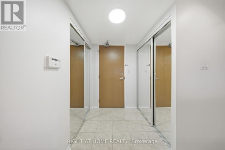 Property Photo: 233 Beecroft Road 1915 ON M2N 6Z9