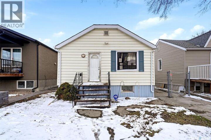 Property Photo:  2221 Atkinson Street  SK S4N 3X2 