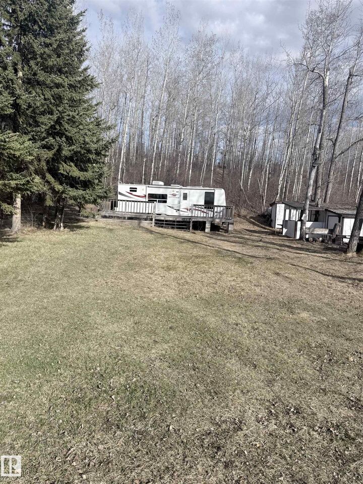 Property Photo:  9-2332 Twp 521  AB T7Y 2L7 