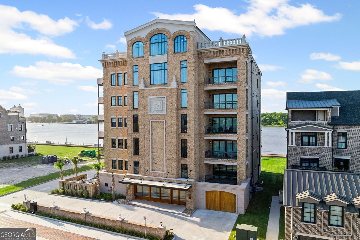 Property Photo:  440 Geo Meyer Avenue 4  GA 31401 