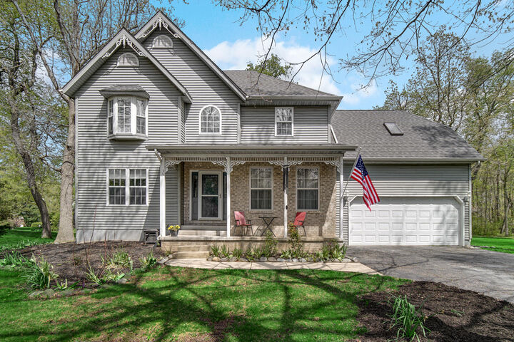 Property Photo:  35 Oak Hollow Court  IN 46383 