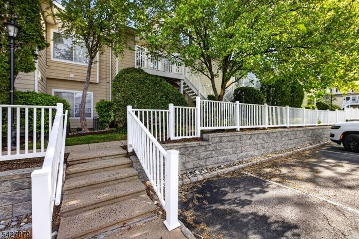 Property Photo:  60 Wentworth Road  NJ 07921 
