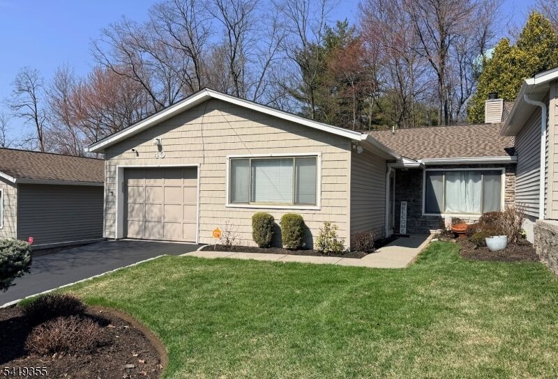 Property Photo: 40 Glenview Dr NJ 07052