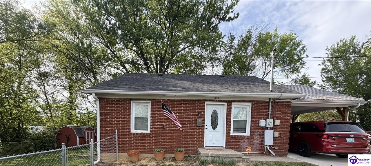 Property Photo:  826 Rhodes Drive  KY 42701 