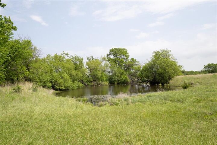 Property Photo:  214 20,000 Road  KS 67335 