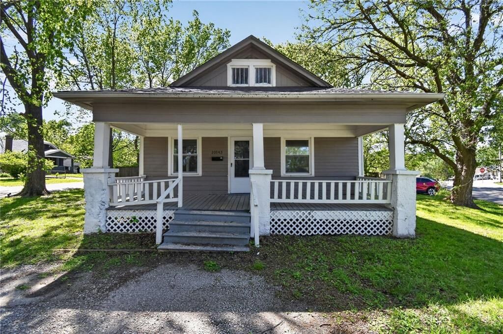 Property Photo:  10143 E Golf Avenue  MO 64053 