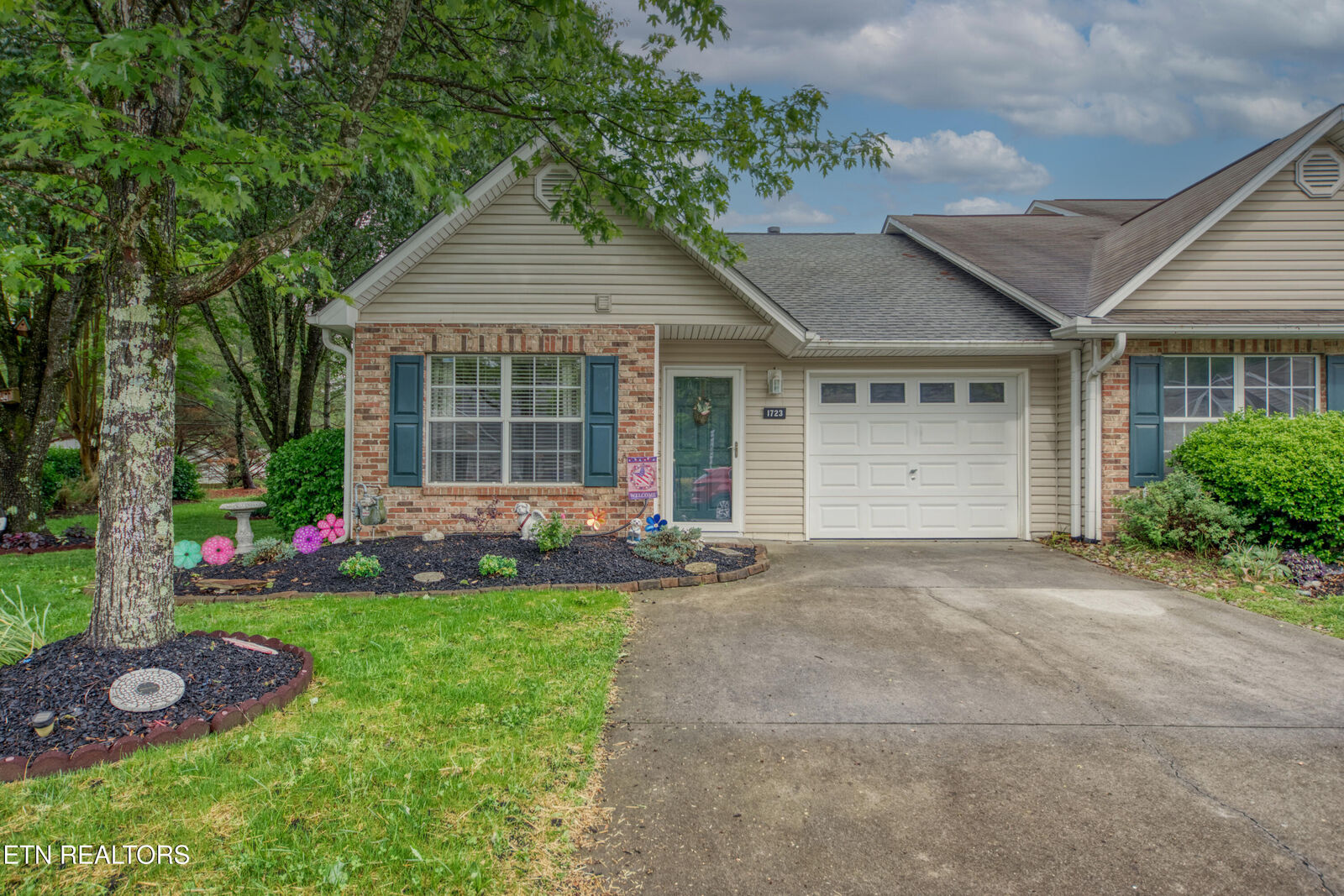 Property Photo:  1723 Wood Song Lane  TN 37914 
