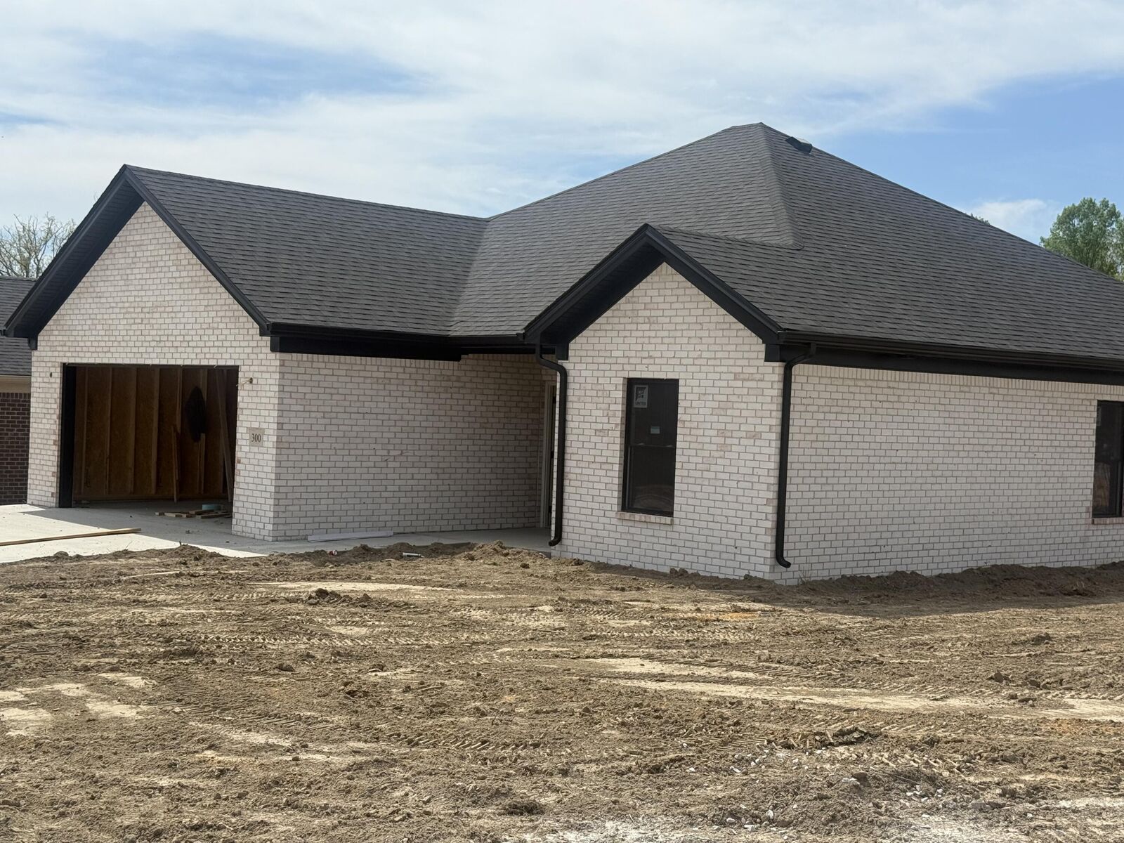 Property Photo:  400 Lariat Court  KY 40744 