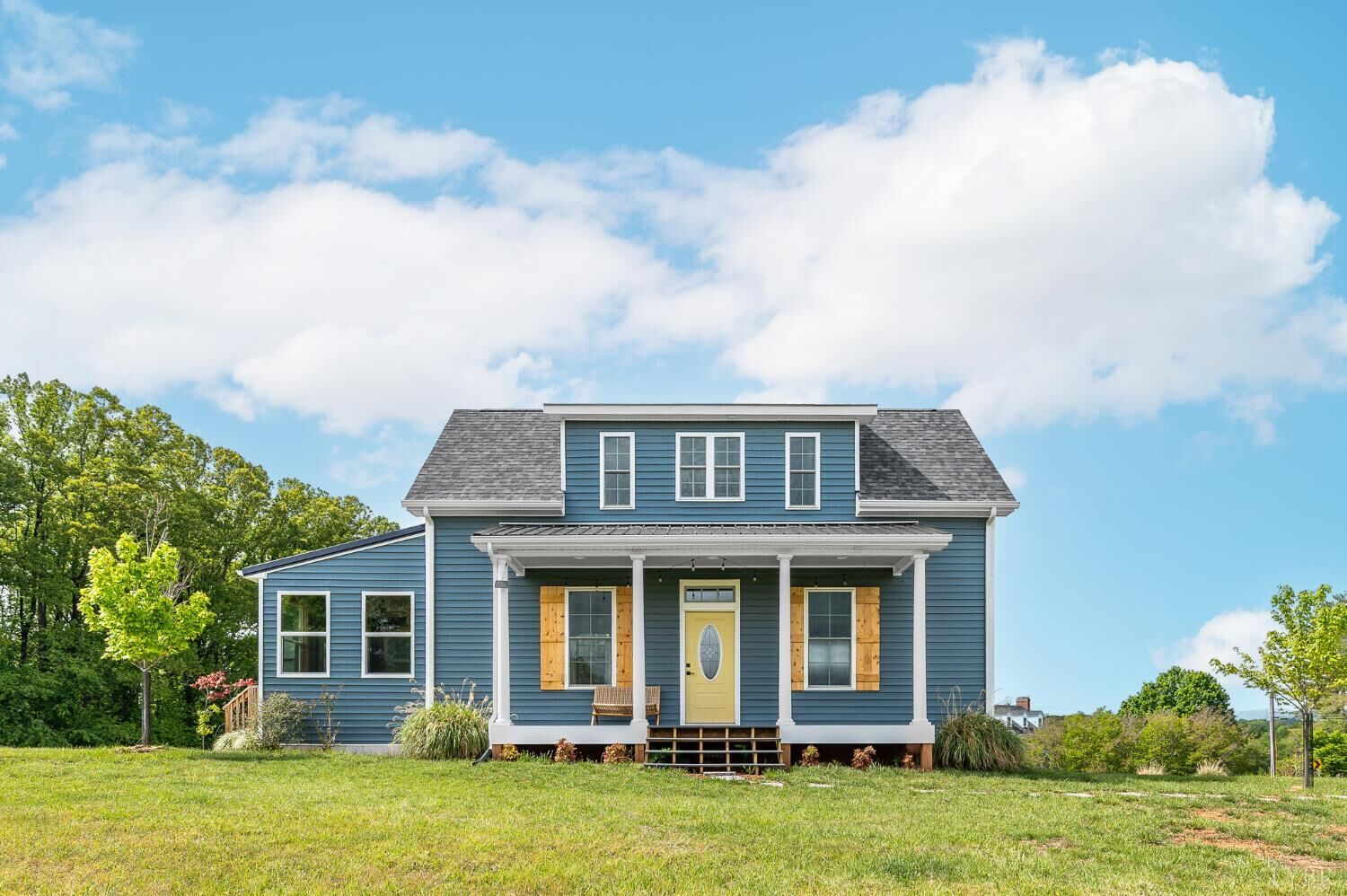 Property Photo:  1589 Clearview Road  VA 24523 