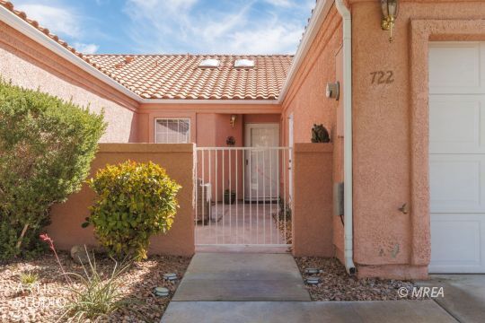 Property Photo: 722 Peartree NV 89027