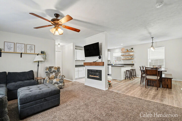 Property Photo:  1131 Glasgow Avenue  MI 49348 