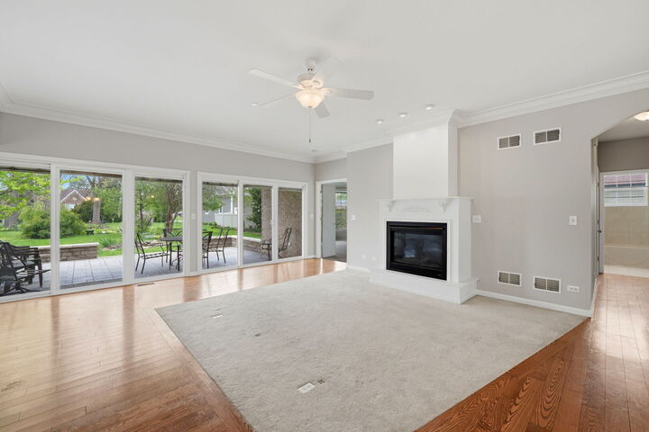 Property Photo:  7550 Blazer Avenue  IL 60458 