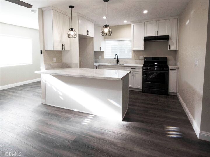 Property Photo:  410 N 5th Street  CA 90640 