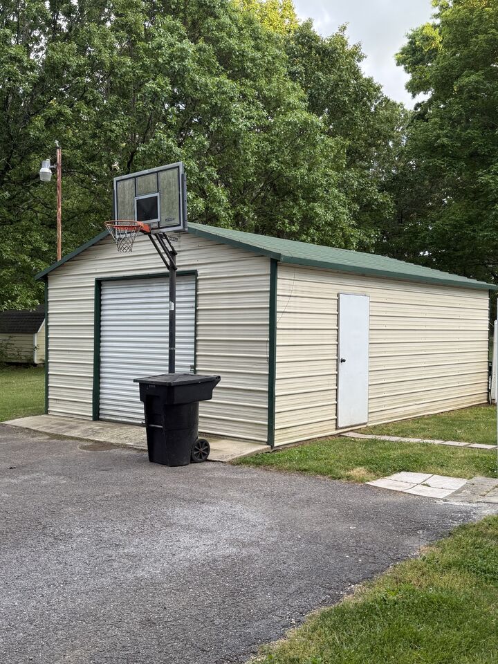 Property Photo:  612 Marbury Rd  TN 37388 