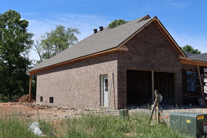 Property Photo: 734 Southern Pine Trl TN 37043